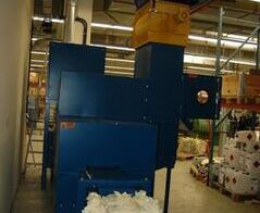 Absauganlage inkl. einer Ballenpresse für Papierabfälle / Extraction system with a baling press