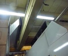 Absauganlage zur Entstaubung von Stanzabfällen in einem Wellpappenwerk / Extraction system for punching in a corrugated cardboard plant