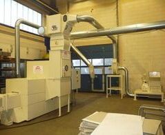 Absauganlage mit Schredder und Ballenpresse / Extraction system with disintegrator and baler