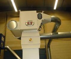 Absauganlage mit Schredder und Ballenpresse / Extraction system with disintegrator and baler