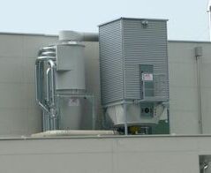 Absaug- und Entsorgungsanlage für Brotabschnitte / Extraction and waste disposal system for end plates