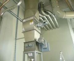 Absaug- und Entsorgungsanlage für Brotabschnitte / Extraction and waste disposal system for end plates
