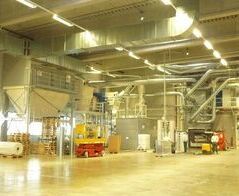 Randstreifenabsauganlage für Folien / Extraction system for film edge strips