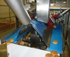 Absaug- und Entsorgungsanlage für Kunststoffabfälle / Extraction and waste disposal system for plastic