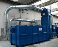 Absaug- und Entsorgungsanlage für Kartons mit Kartonagenschredder / Extraction and disposal facility for cartons with cardboard shredder