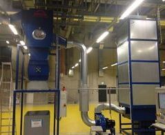 Absauganlage für Folienzwischenlagen bei der Photovoltaikproduktion / Extraction system for foil liners in photovoltaics production