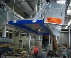 Extraction system for plastic vapor