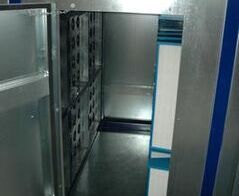 Extraction system for plastic vapor