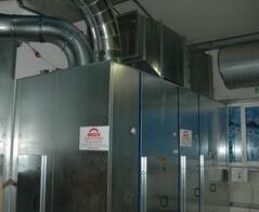 Extraction system for plastic vapor