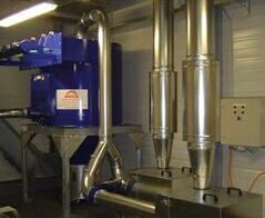 Injection molding system / high pressure plant