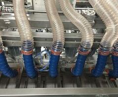 Extraction for 2 longitudinal section lines for rolls and bread