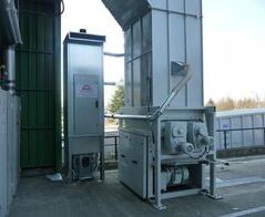 Extraction of a screw compactor for cardboard